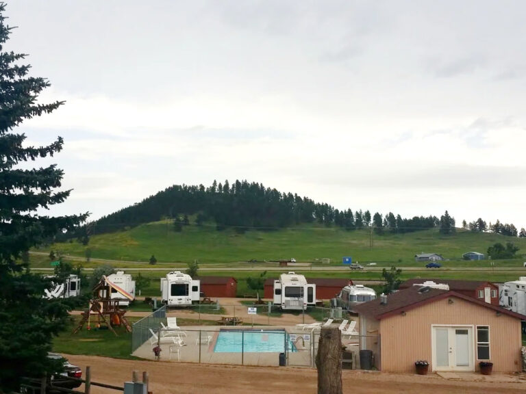 no name city campground pool 1 768x576