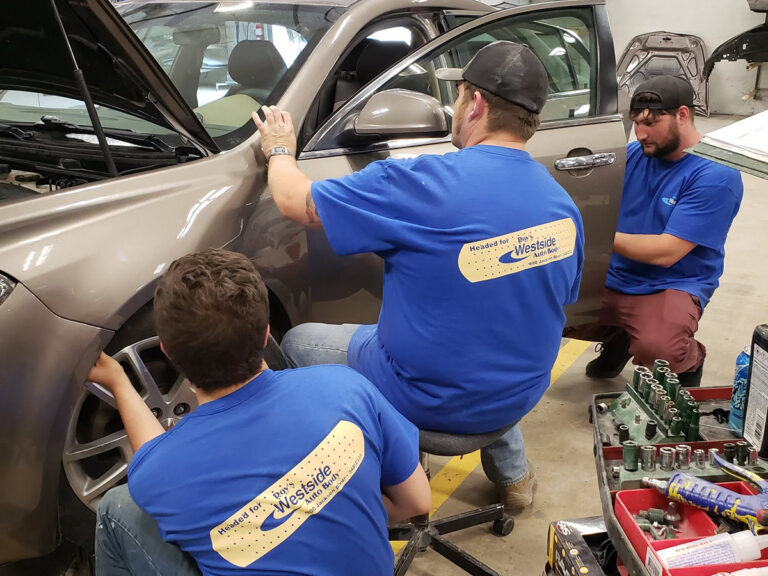 roys westside auto body hanging door 1 768x576