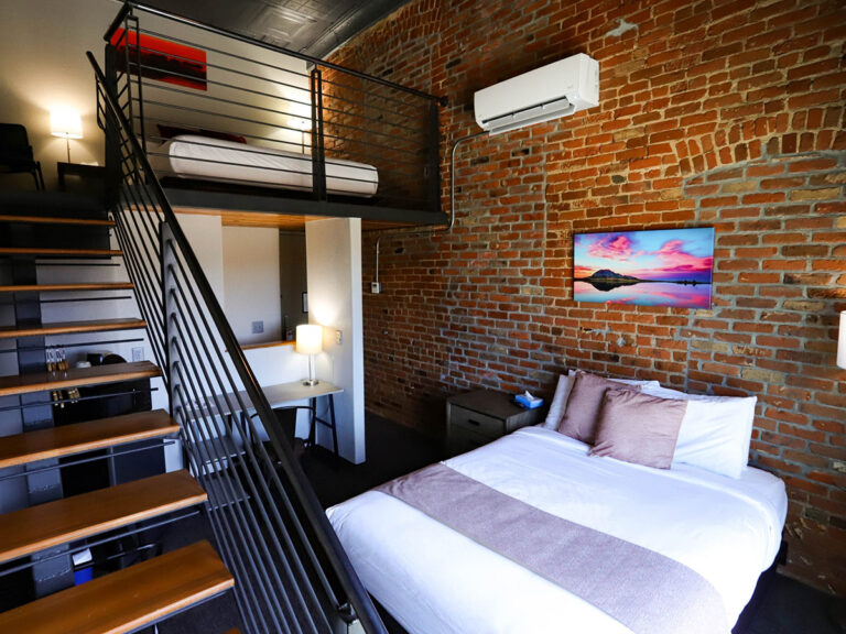 the hotel sturgis room 768x576