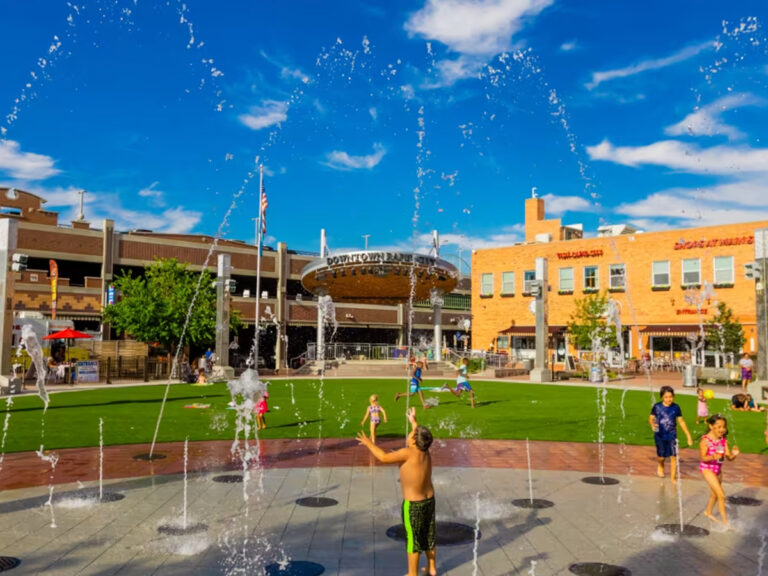 visit rapid city main street square splash pad 768x576