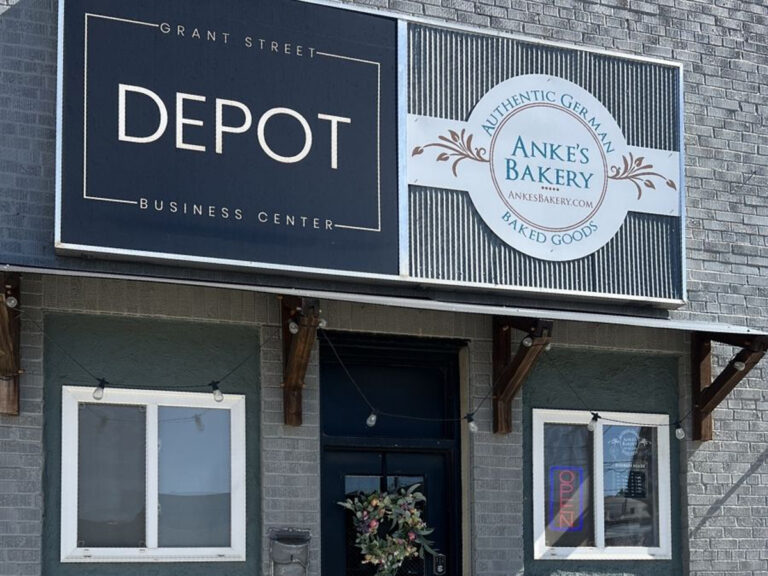 ankes bakery belle fourche front door 768x576