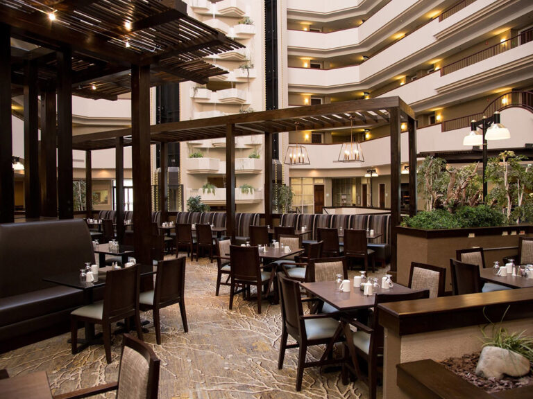 gold bison grill interior 768x576