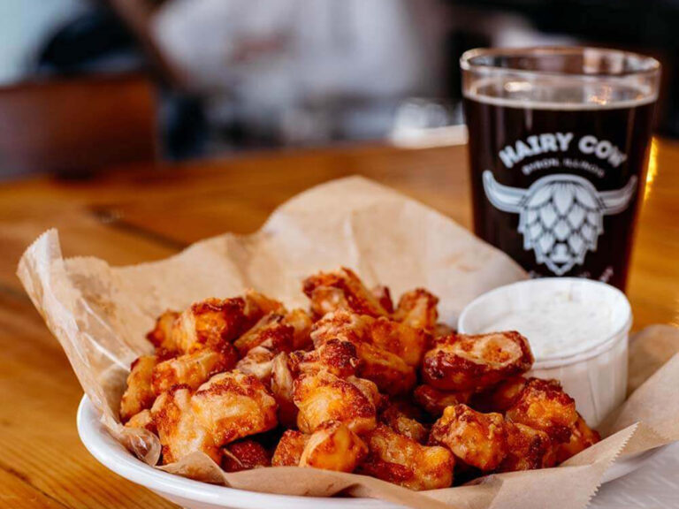 hairy cow brewing company cheese curds 768x576