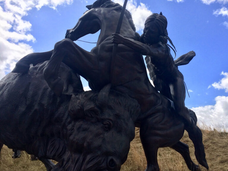 tatanka story of the bison sculpture 768x576
