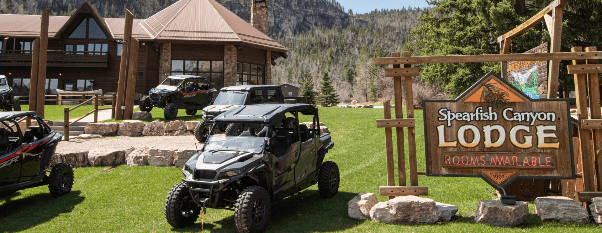 Spearfish-Canyon-Lodge-Hero