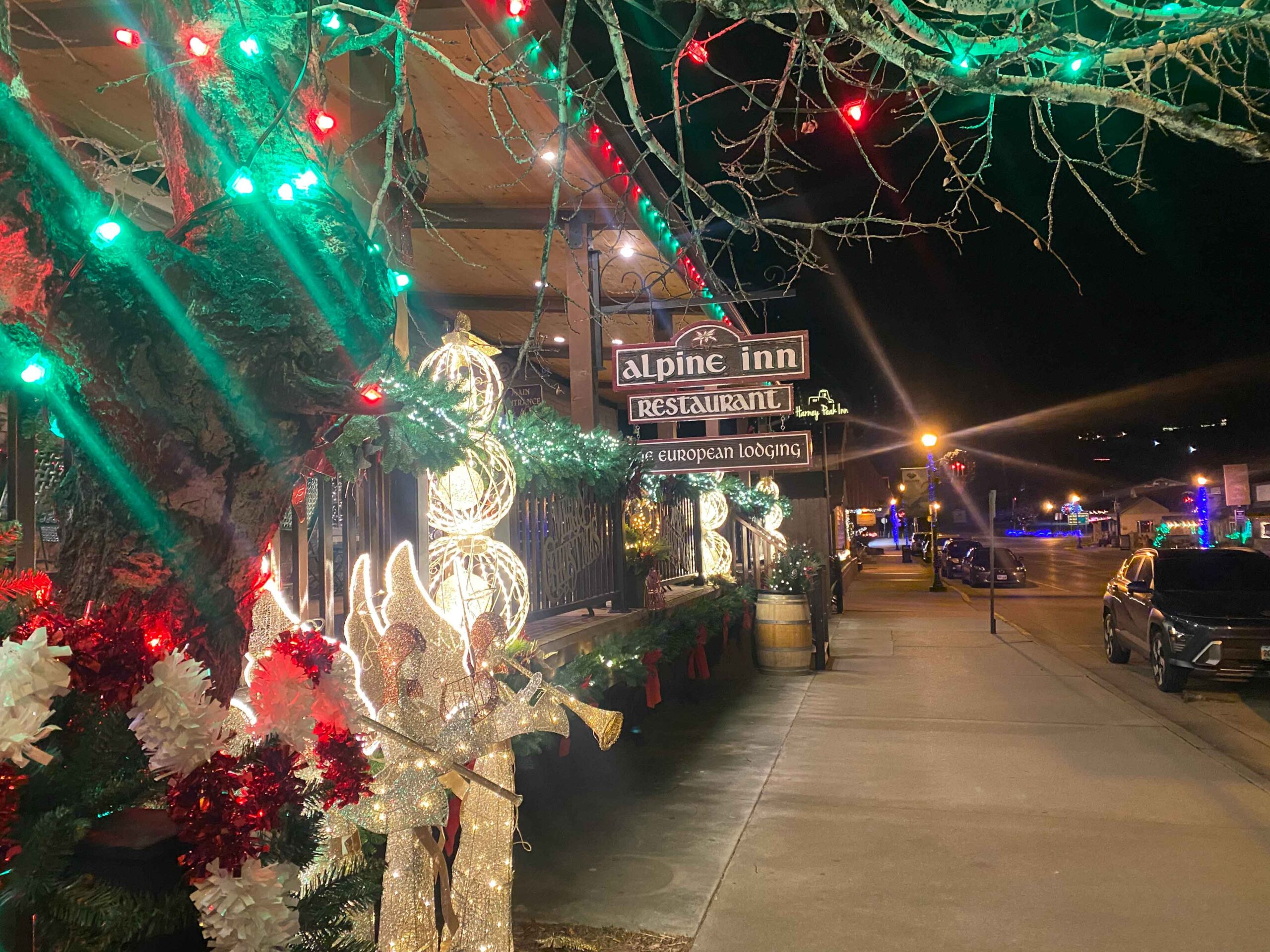 Apline Inn Decorated for Christmas