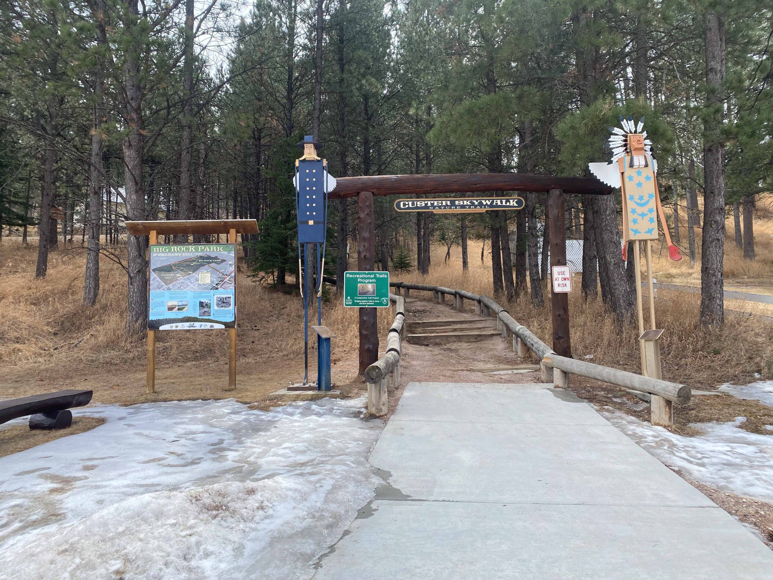 Custer Skywalk